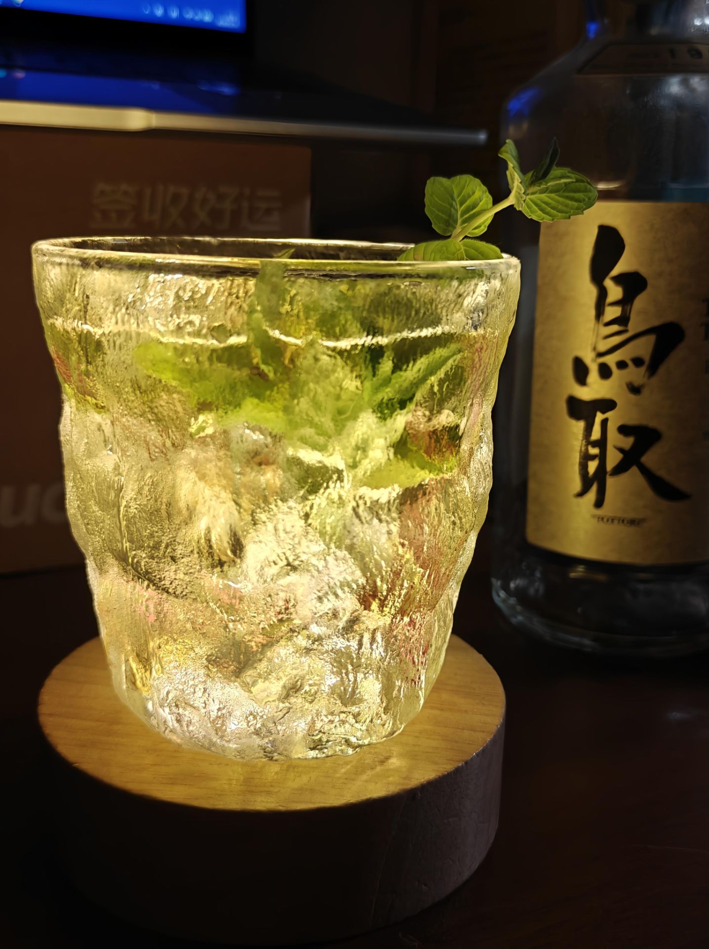 mint julep薄荷的清香和威士忌的醇厚